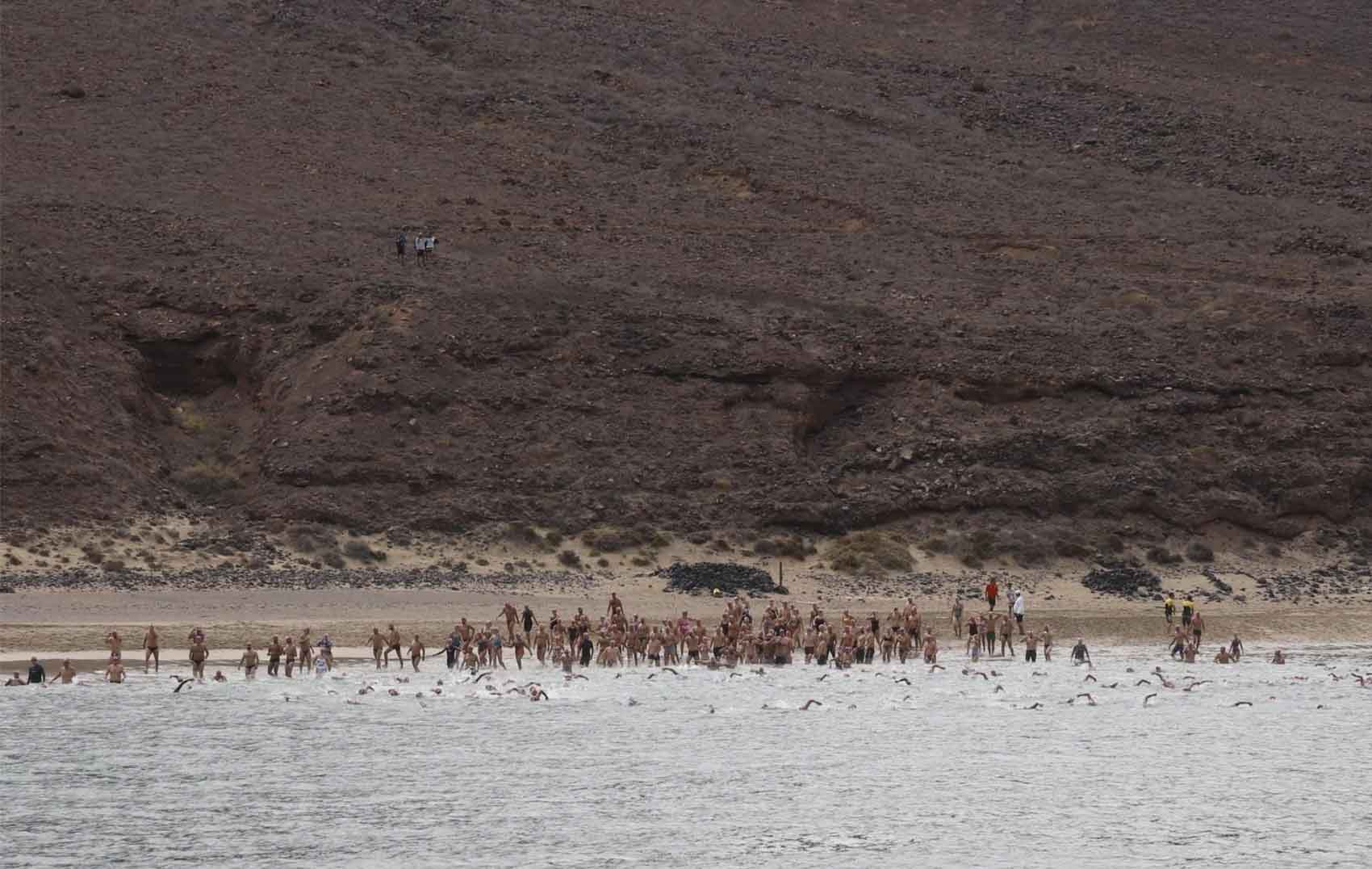 Imagen 4 de la galería de Travesía a Nado El Río en Lanzarote