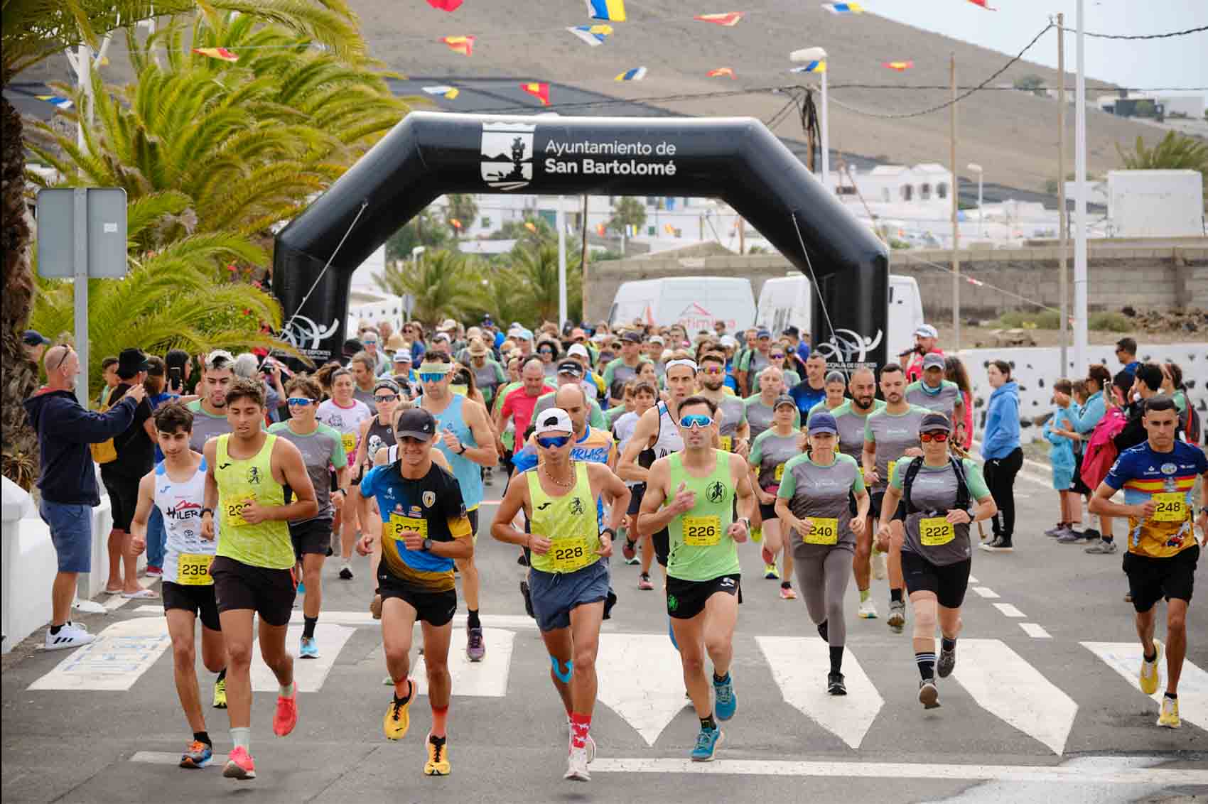 Imagen 4 de la galería de Vertical Montaña Blanca en Lanzarote